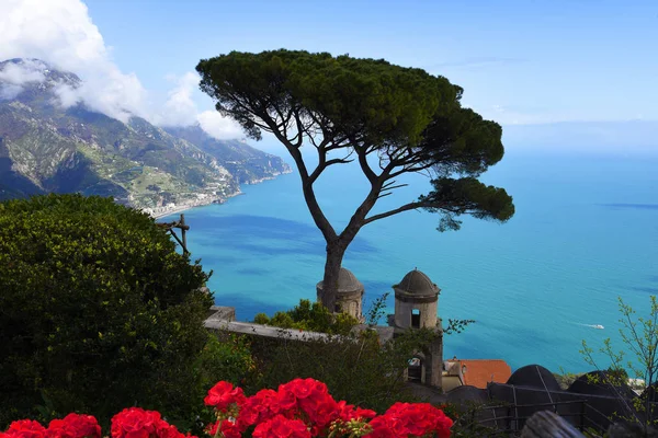 Villa Rufolo Ravello Έχει Φανταστική Θέα Κάτω Στην Ακτή Αμάλφι — Φωτογραφία Αρχείου