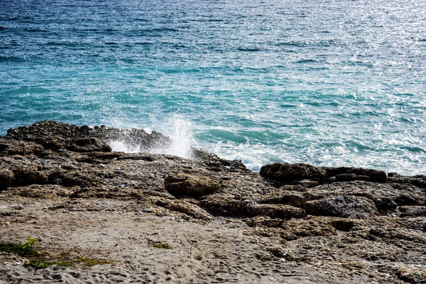 Rock Sahile Nerja Costa Del Sol Güney Spanya Üzerinde Plajlar — Stok fotoğraf