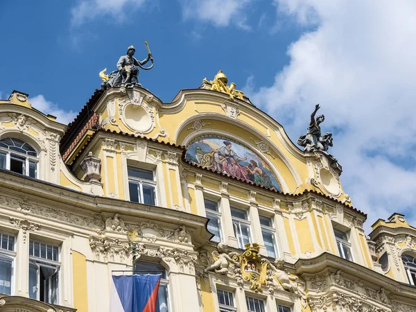 Όμορφες Αρχιτεκτονικές Λεπτομέρειες Στην Πράγα Στην Τσεχική Δημοκρατία Υπάρχουν Πολλά — Φωτογραφία Αρχείου