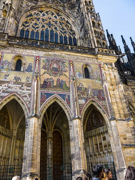 Velkolepý Exteriér Katedrály Svatého Vita Který Leží Hradním Komplexu Výhledem — Stock fotografie