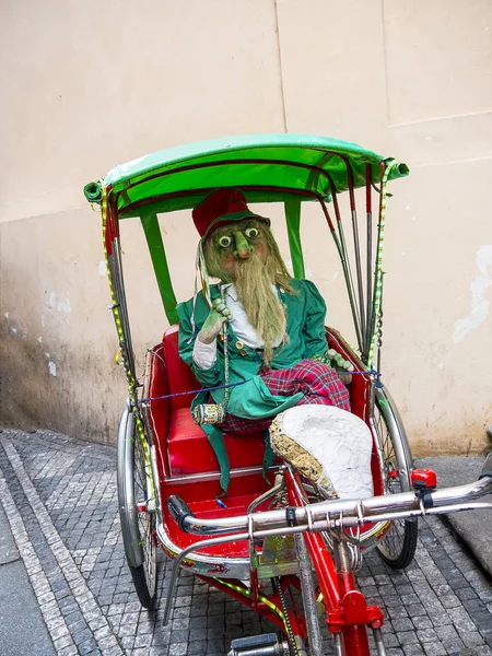 Weird Mannequin Pushcart Streets Old Town Prague Czech Republic Eastern — Stock Photo, Image