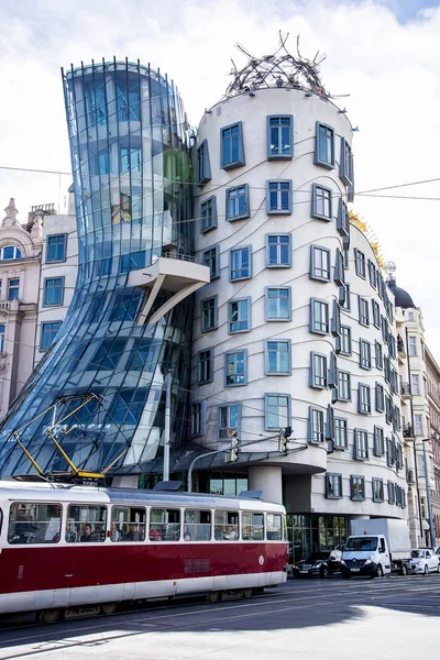 Known Dancing House Sometimes Fred Ginger One Most Significant Landmarks — Stock Photo, Image