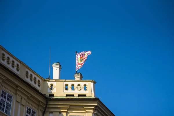 Замок Огюст Выходящий Город Огюст Чехии Является Официальным Офисом Президента — стоковое фото