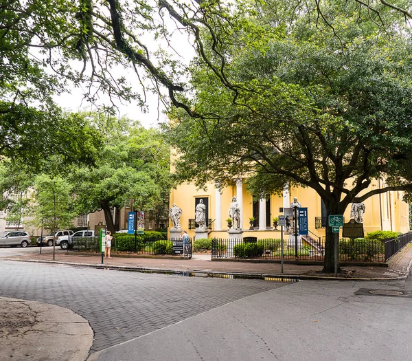 Savannah Grúziában Ismert Manikűrözött Parkjairól Lovas Kocsikról Díszes Antebellum Építészetéről — Stock Fotó