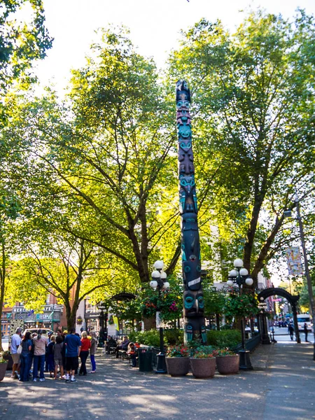 Indfødte Amerikanske Totem Pole Nær Space Needle Seattle Washington Usa - Stock-foto