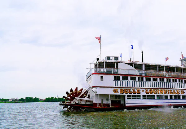 Paddlesteamer Riverboat River Ohio Louisville Kenneucky 106 Years Old Belle — стоковое фото