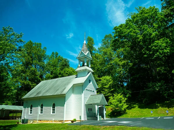 Mały Kościół Najgłębszym Lesie Blue Ridge Góry Wirginii Usa Biblia — Zdjęcie stockowe