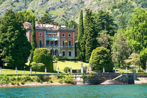 Views Lake Como Magnificent Villas Churches Line Banks Lake Italy — Stock Photo, Image