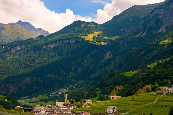 Schweiziska Berg Sett Från Bernina Express Tåget Från Tirana Italien — Stockfoto