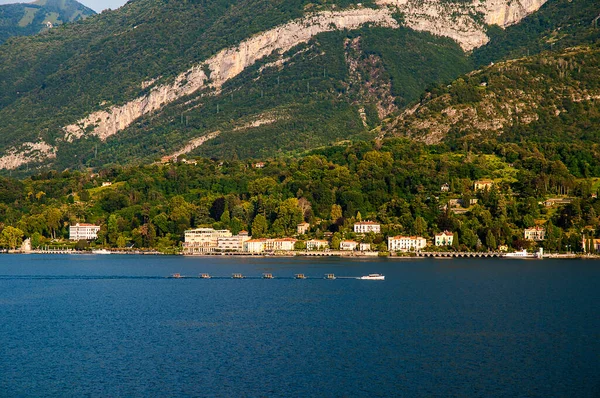 Étonnamment Beau Lac Côme Dans Nord Italie Les Rives Lac — Photo