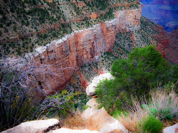 美国亚利桑那州的大峡谷是自然界的七大奇观之一 大峡谷国家公园是美国首批国家公园之一 峡谷是科罗拉多河在一千七百万年前建造的 — 图库照片