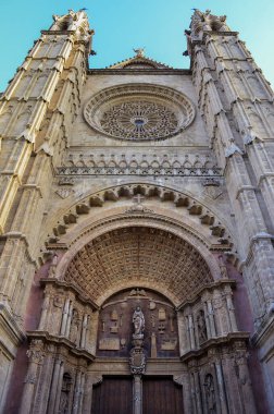 Mallorca Katedrali 'nde güzel süsler ve sanat dekorasyonları