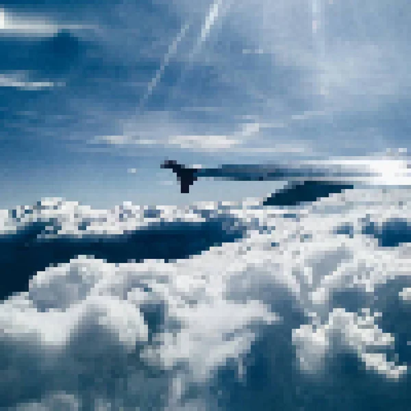 Wing of the plane in the sky among the clouds — Stok Vektör