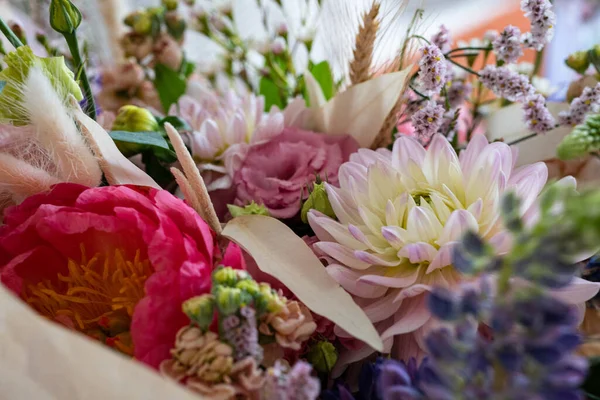Прекрасний Букет Змішаних Квітів Тло Квітів Ніжний Барвистий Букет Бухо — стокове фото