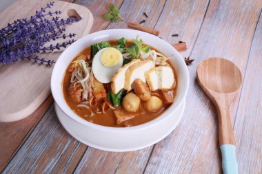 Curry beni Penang popüler bir yemek