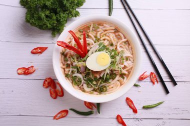 Assam laksa (Tangy balık Gravy içinde sallama) Penang ve Singapur bölgesi 'nde popüler özel Malezya gıda