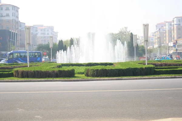 Fontana Strada Della Città — Foto Stock