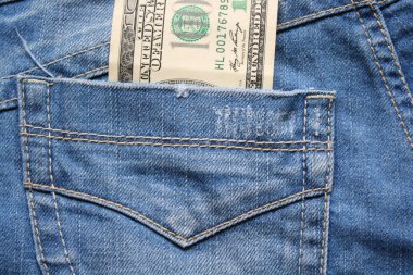 Kot pantolonun cebinde para