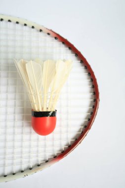 Badminton raket topu ile
