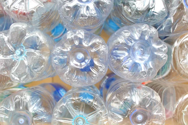 Szczelnie Góry Puste Plastikowe Butelki — Zdjęcie stockowe