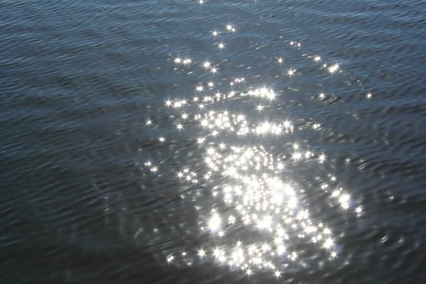 Luz Solar Reflejada Las Ondas Agua — Foto de Stock