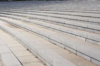 Yakın çekim yuvarlak taş merdiven