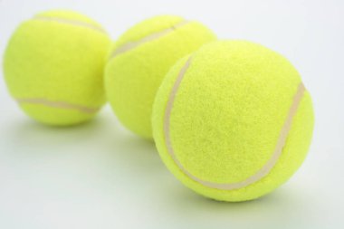 Yakın çekim üç tenis topları