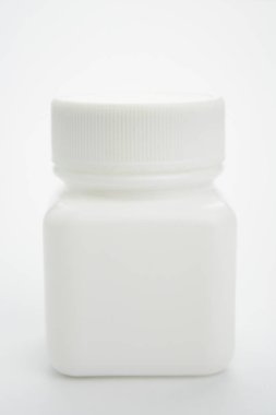 Tatlı beyaz plastik şişe