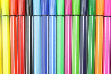 renkli keçe kalemler kadar kapatın