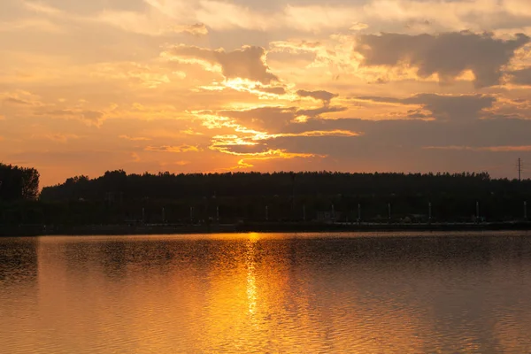 Lac du coucher du soleil — Photo