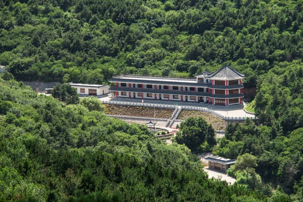 山の中の中国の別荘 — ストック写真