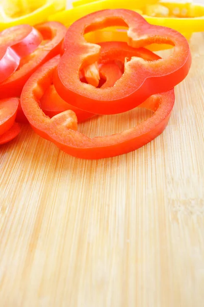 Cut Kolorowy Papryka — Zdjęcie stockowe