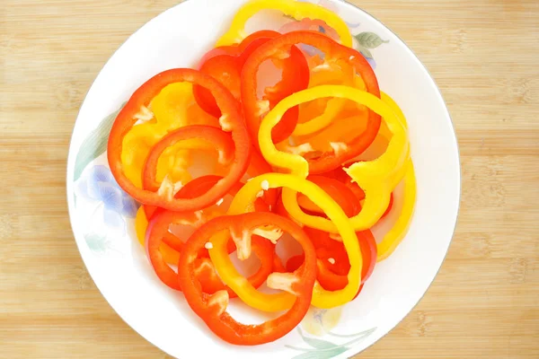 Cut Kolorowy Papryka — Zdjęcie stockowe