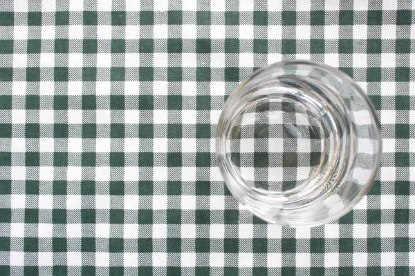 Glas Auf Den Tisch Gestellt — Stockfoto