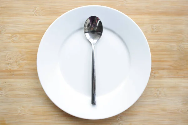 Assiette Cuillère Placées Sur Table — Photo