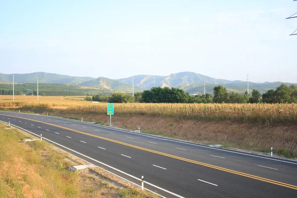 Fechar Asfalto Estrada Fundo — Fotografia de Stock