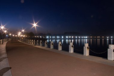 Gölde Gece