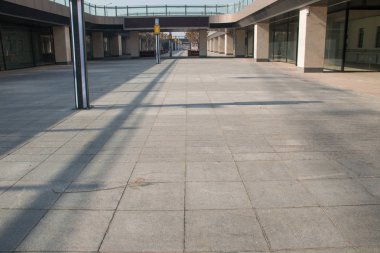 Boş yeraltı koridorunu kapatın.