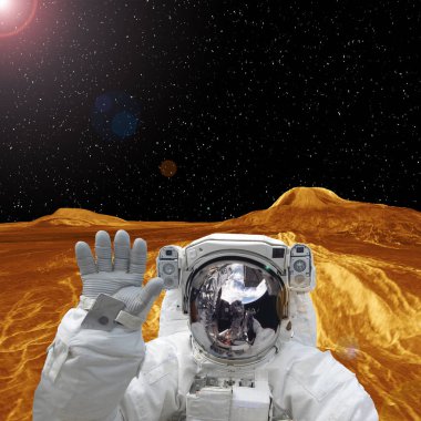 Güneş dışı gezegende atronaut. Bu görüntünün elemanları furnis