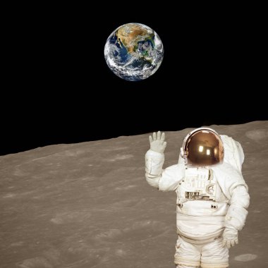 Ay'daki astronot. Arka planda mavi büyüleyici toprak.