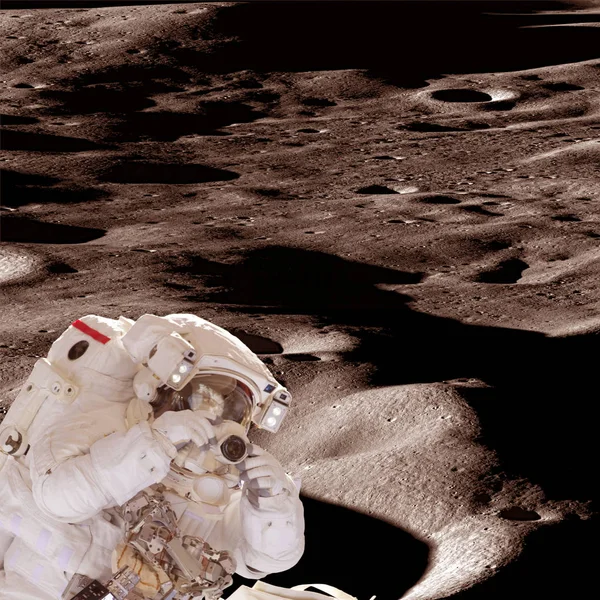 Astronaute avec caméra et planète lointaine. Mission spatiale. L'élément — Photo