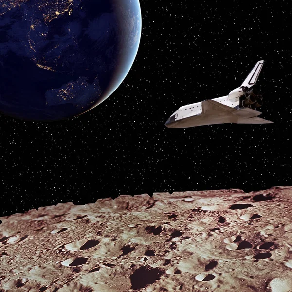 Weltraummission zum außerirdischen Planeten. Shuttle fliegt über den Plan — Stockfoto