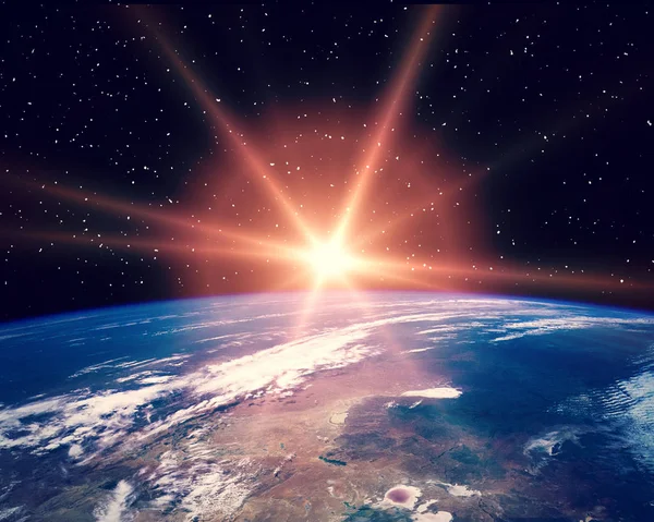 Soluppgång och stjärnor. Elementen i denna bild möblerad av NASA. — Stockfoto