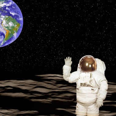 Ay'daki astronot. Arka planda mavi büyüleyici toprak.