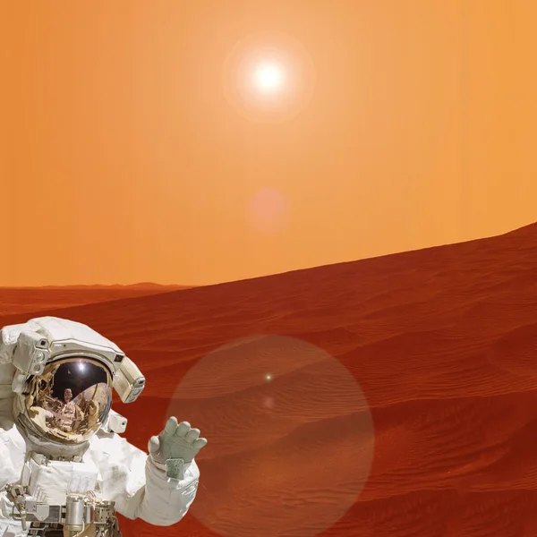 Güneş dışı gezegen. Astronot keşif yapar. Elemanları 