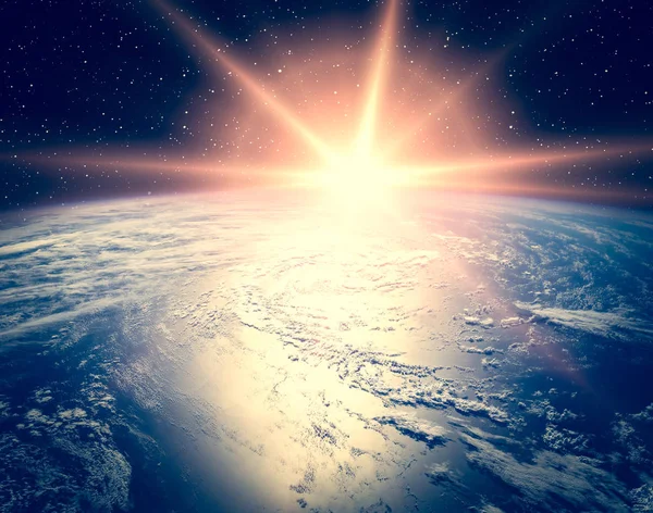 Föld bolygó és lenyűgöző napfelkeltét. A kép elemei — Stock Fotó