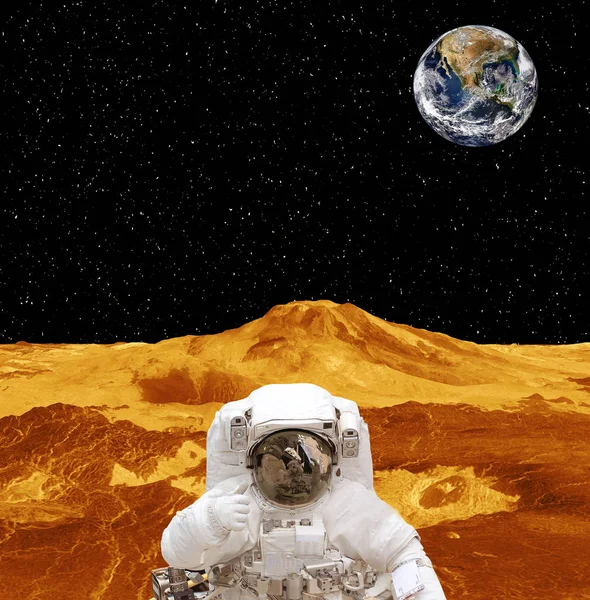 Gezegen yüzeyindeki astronot. Bu görüntünün elemanları furn