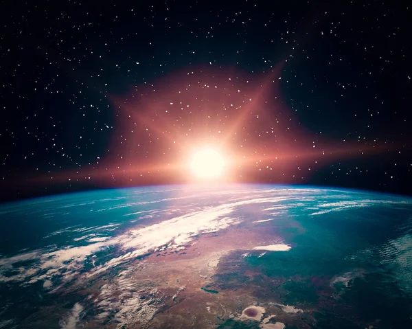 Sunflare och jorden från rymden. Elementen i denna bild Fu — Stockfoto
