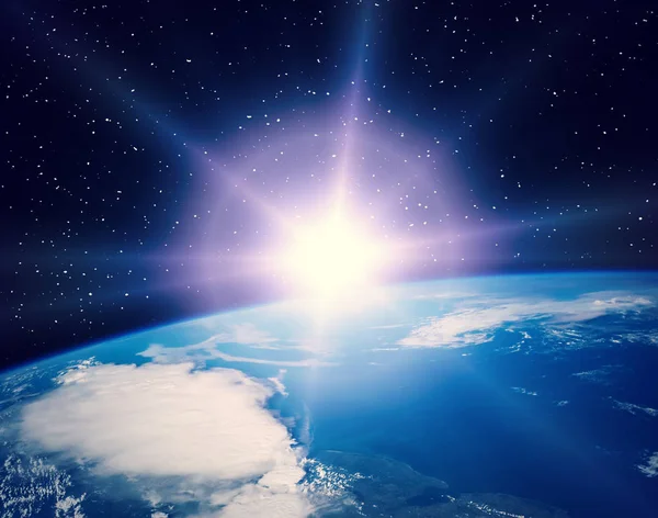 Underbar soluppgång. Elementen i denna bild möblerad av NASA. — Stockfoto