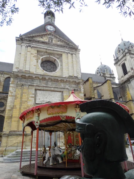 Carrousel Katedra Notre Dame Dax Francja Lipca 2019 — Zdjęcie stockowe